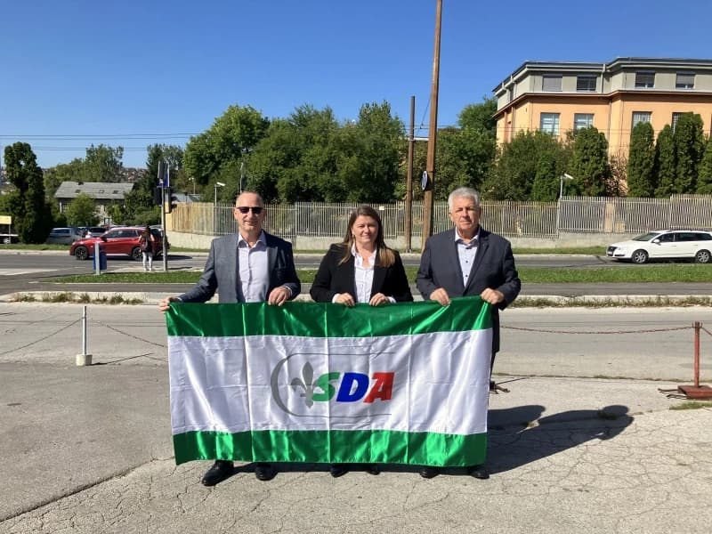 Fazir Vukalić, Mirela Husić i Asim Kamber