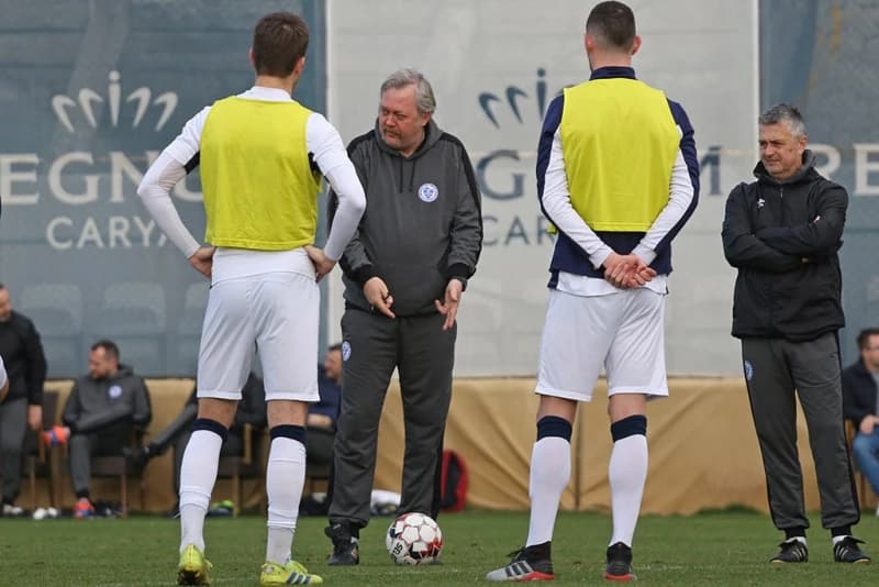 Amar Osim nakon 0:4 protiv Ukrajinaca: Mogli smo i gol dati...