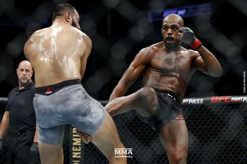 UFC-ov prvak neće moći upaliti automobil dok ne odradi alkotest