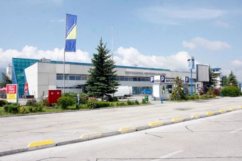 Kriza na aerodromima: Sarajevski u minusu pet miliona KM, banjalučki 553.000 KM