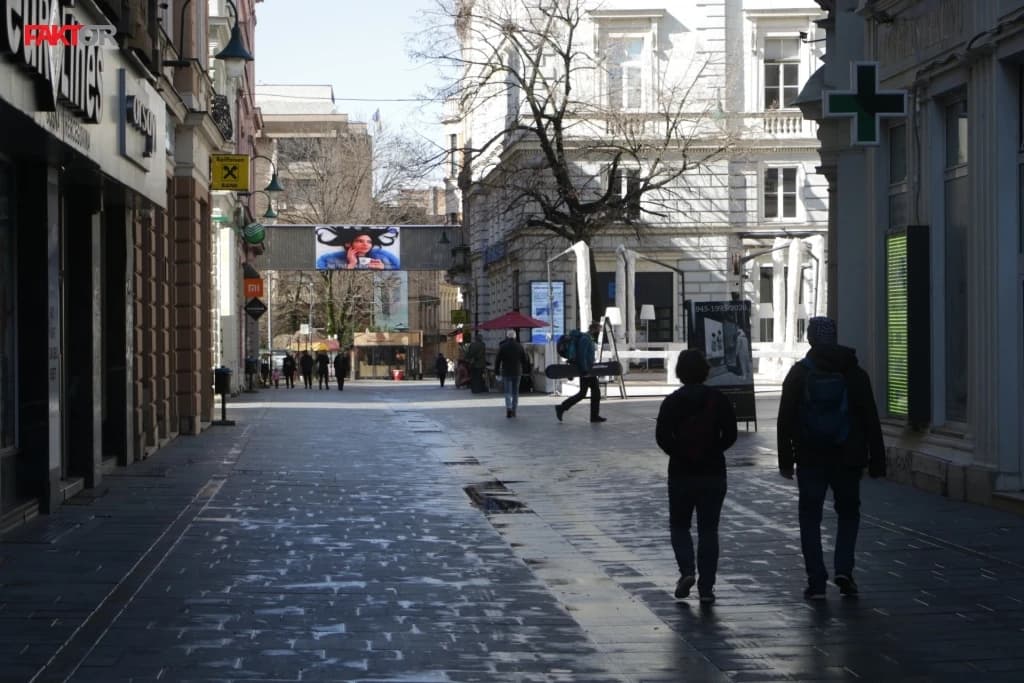 Kanton Sarajevo: Skoro 600 novozaraženih koronavirusom, većina pripada porodičnim klasterima