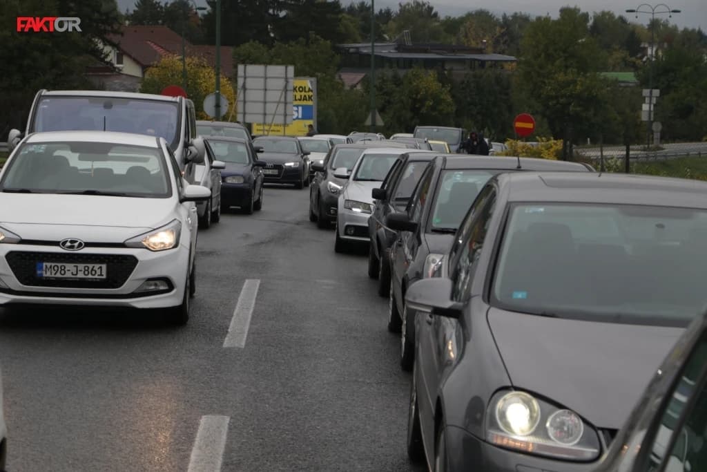 U FBiH rast premija u autoosiguranju i imovine od požara 