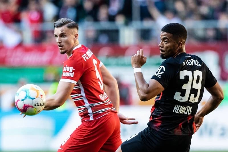 Demirović zatresao mrežu Borussije Dortmund
