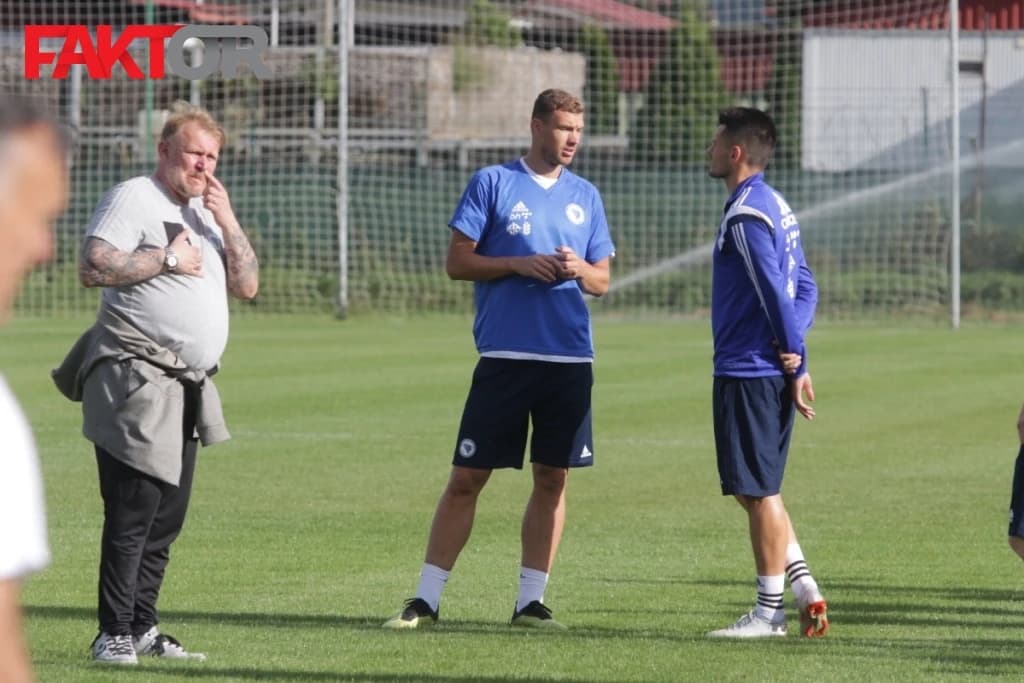 Odlična atmosfera u taboru Zmajeva, trenirao i Ćivić  