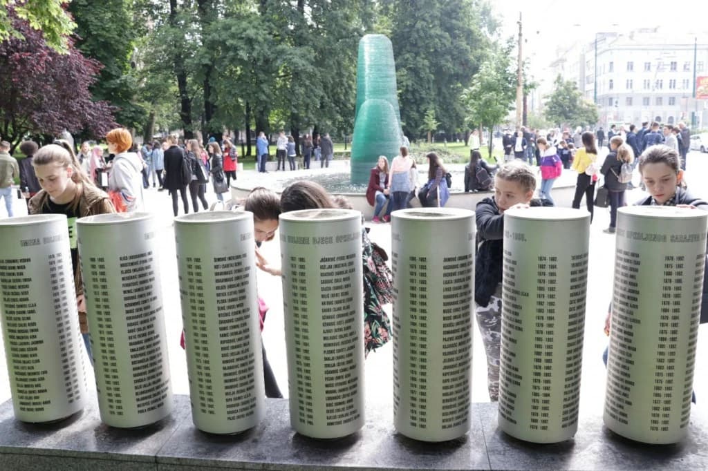 Spomenik ubijenoj djeci Sarajeva