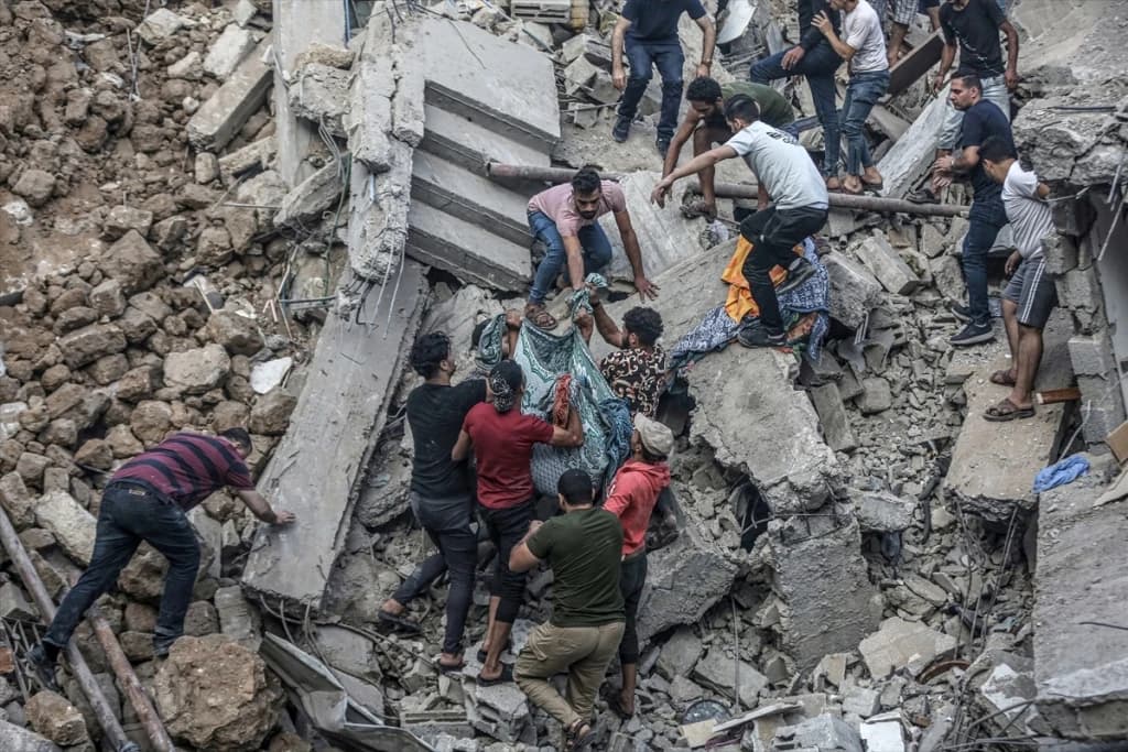 U izraelskim napadima u Gazi ubijeno 4.137 Palestinaca, najmanje 16 poginulih u crkvi
