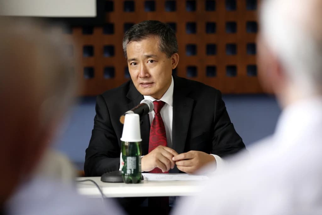Ambasador Kine Ji Ping