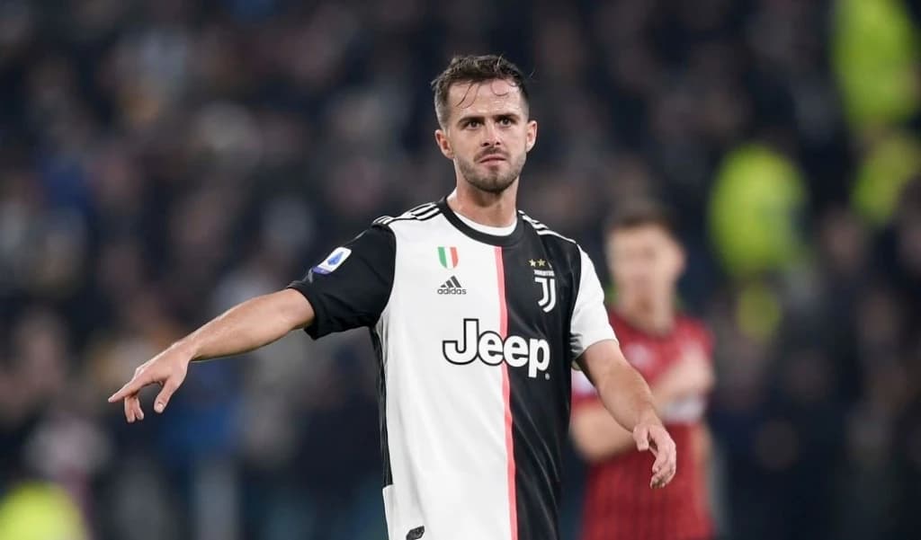 Loše vijesti iz Torina: Miralem Pjanić izašao zbog povrede, igrao samo sedam minuta