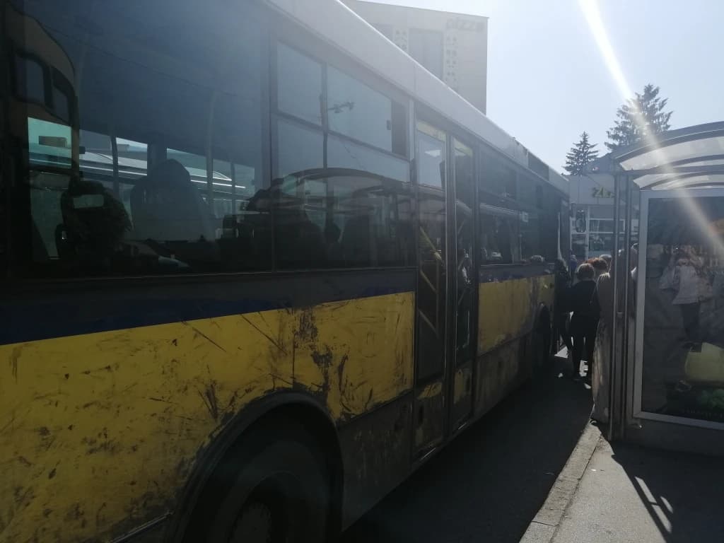 autobus prljav