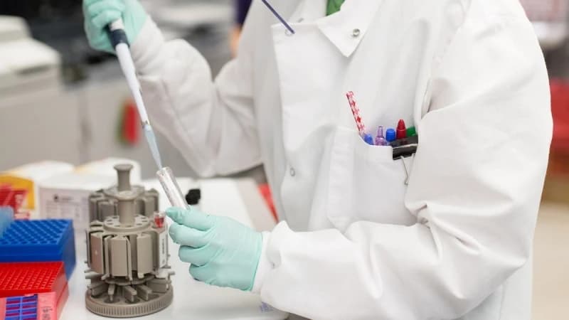 Tri smrtna slučaja i 130 novozaraženih koronavirusom u RS