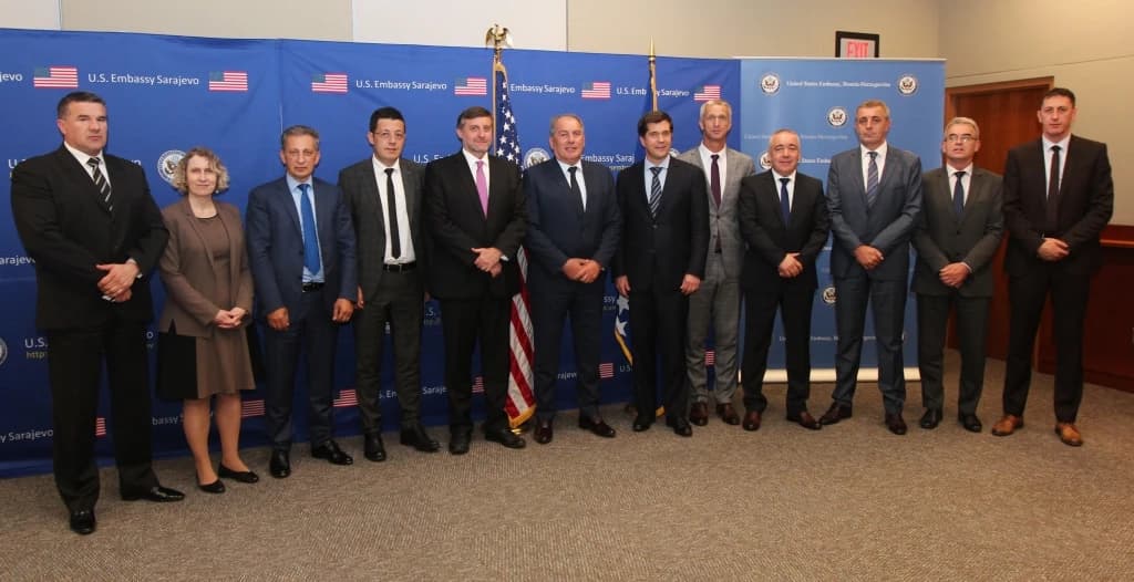 Sastanak u Ambasadi SAD-a