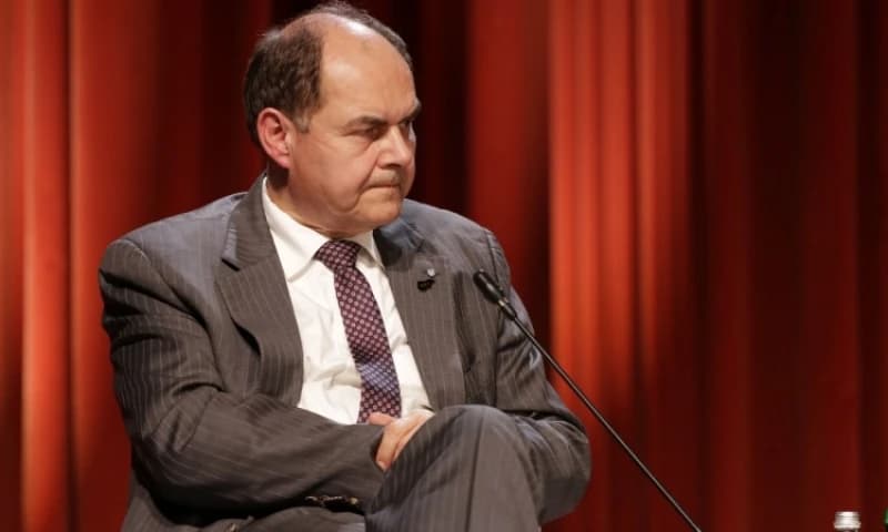 Schmidt na HTV-u govorio o situaciji u BiH: Dobro je da se ne puca