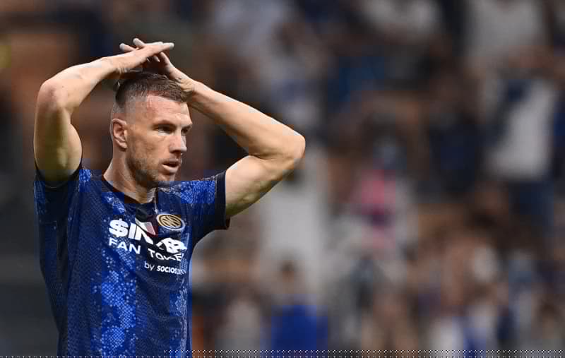 Inter nezamisliv bez Edina Džeke, a zašto onda Dijamant seli na klupu?