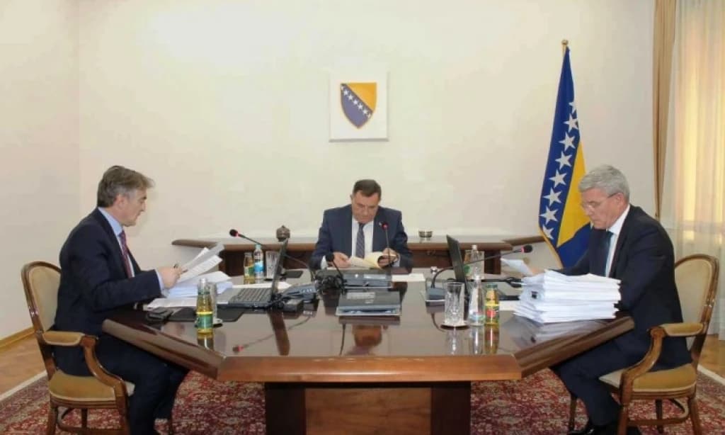 Treća redovna sjednica Predsjedništva BiH  zakazanoa za sutra, 19. juna