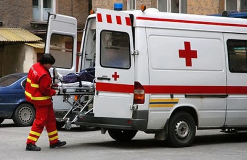 Pretukao sugrađanina i uzeo mu 6.000 eura, pa ga odvezao pred Hitnu pomoć