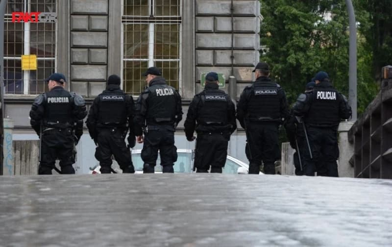 Prilikom hapšenja napao sarajevske policajce smrtonosnom silom, morali su pucati
