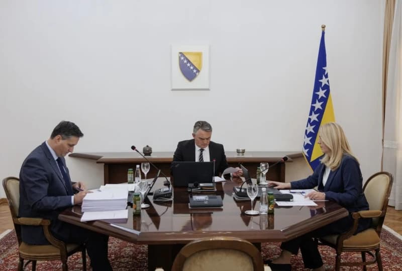 Predsjedništvo BiH zatražilo od Vijeća ministara da pripremi novu sigurnosnu politiku