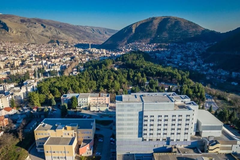 Sveučilišna klinička bolnica Mostar 