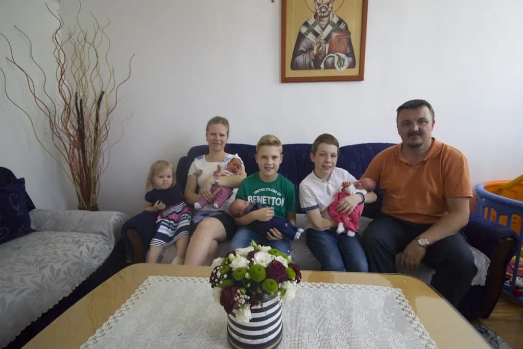 Porodica paroha Marka Maleša