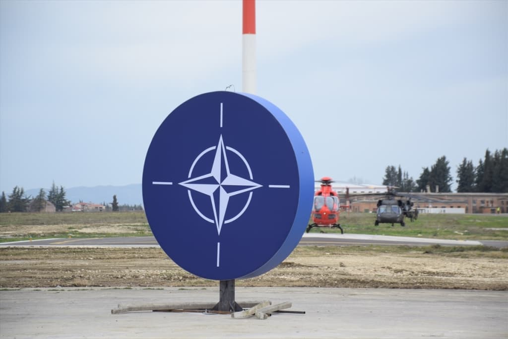 AA-20240304-33885781-33885759-U_ALBANIJI_SVECANO_OTVORENA_ZRACNA_BAZA_NATOA.jpg