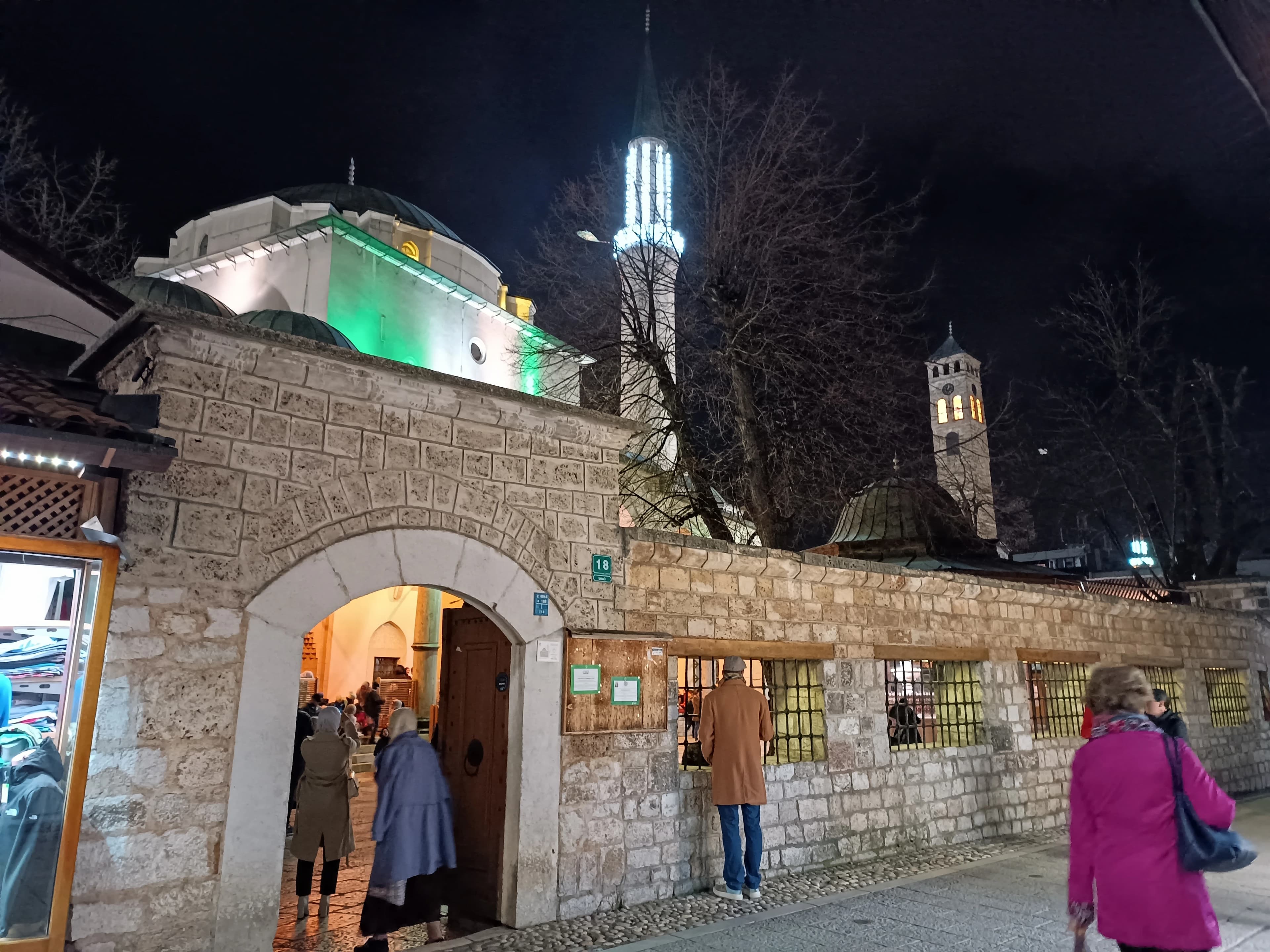 Gazi Husref-begova džamija