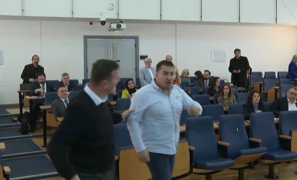Incident u Skupštini KS