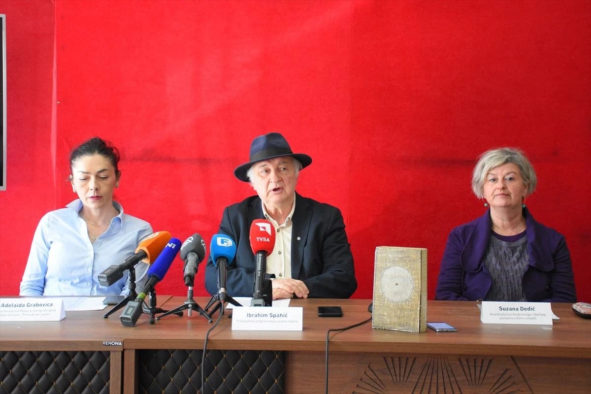 Sa konferencije za novinare