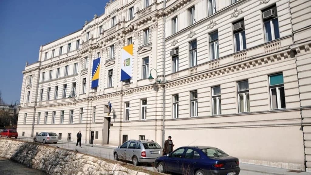"Trojka" izmijenila Poslovnik da može izbacivati neistomišljenike sa sjednica?