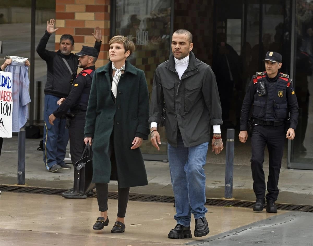 Alves napustio zatvor poslije 14 mjeseci