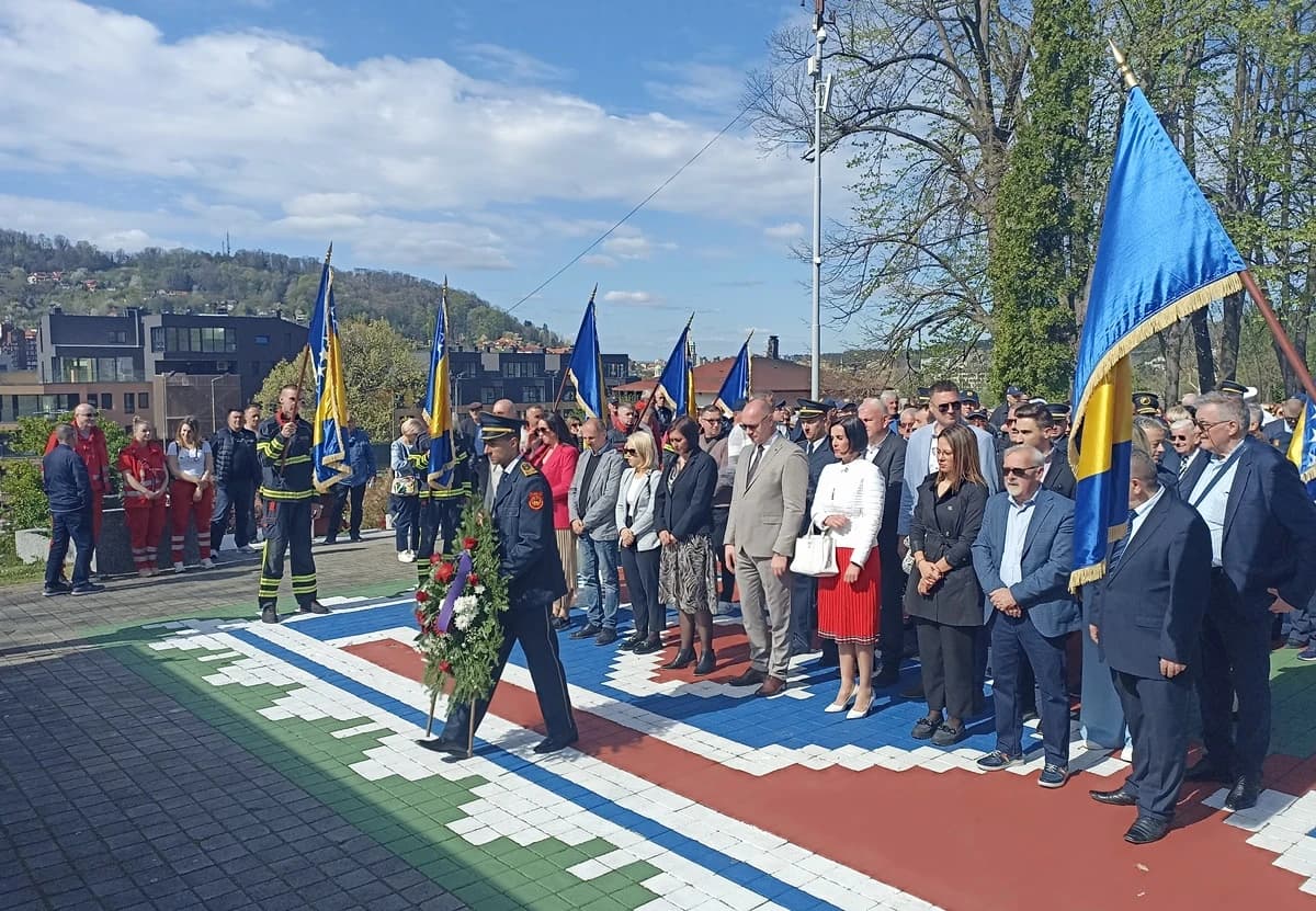 tuzla-4-april-obiljezavanje