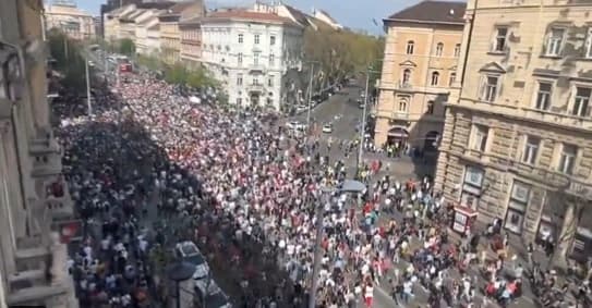 S protesta u Budimpešti