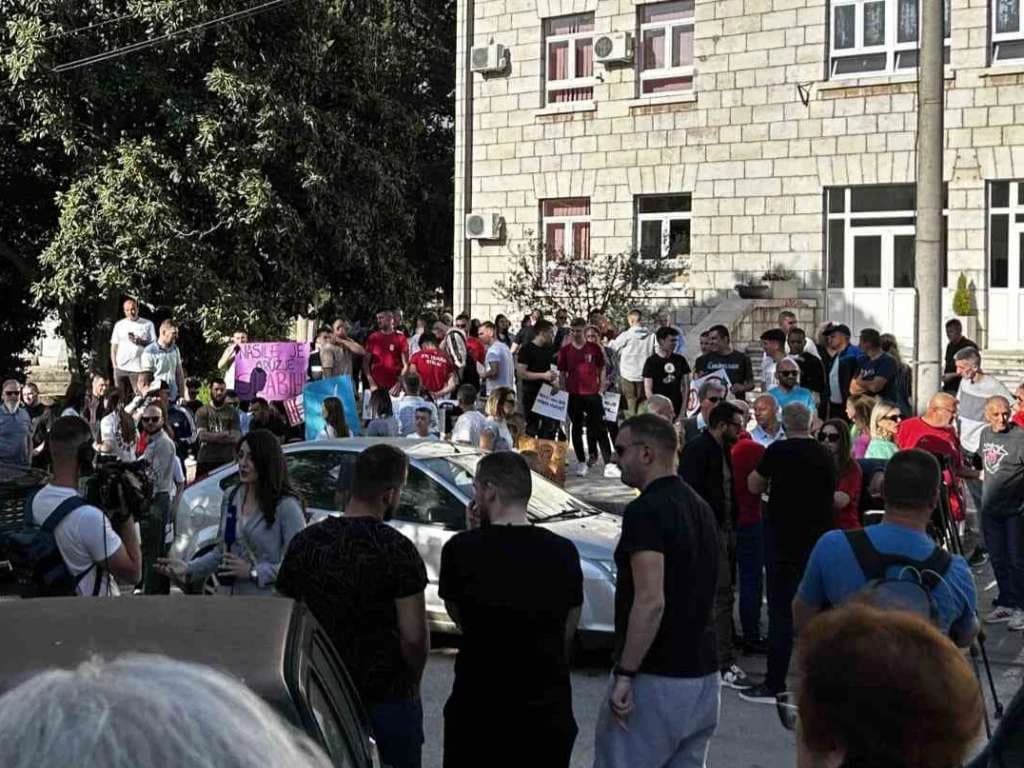 Okupljanje u Stocu