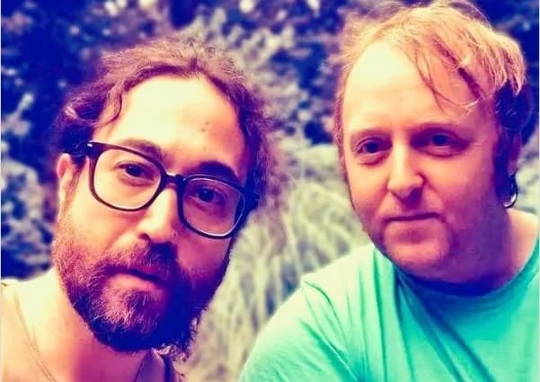 Sean Ono Lennon i James McCartney