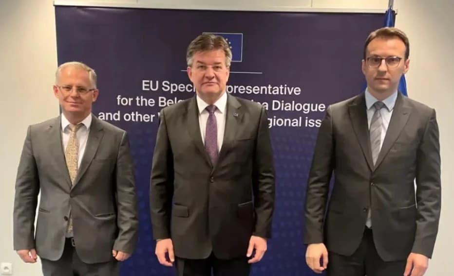 Besnik Bislimi, Miroslav Lajčak i Petar Petković