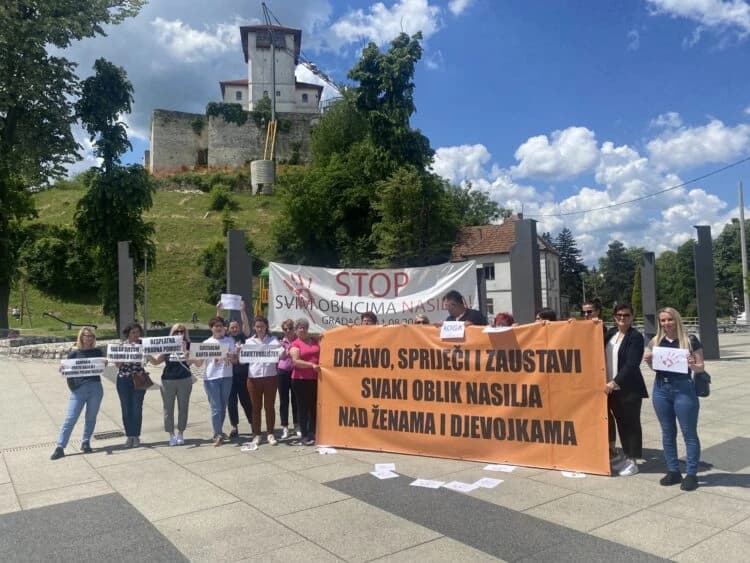 Sa protesta u Gradačcu