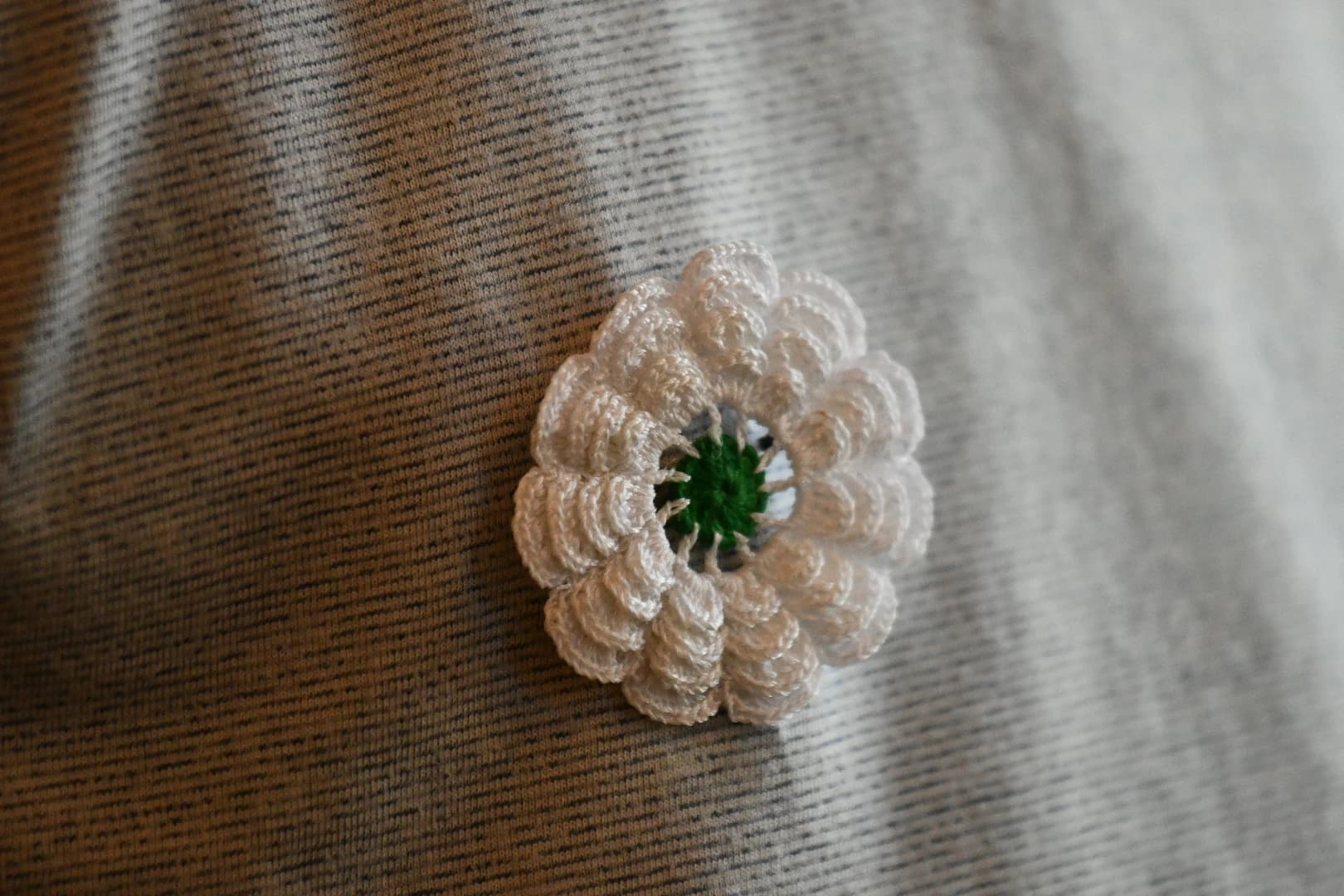 Cvijet Srebrenice, simbol sjećanja na Bošnjake ubijene u genocidu
