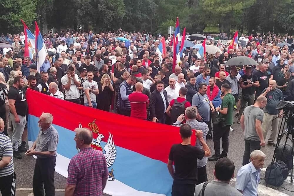 Na protestima u Podgorici uzvikivali "Ratko Mladić"