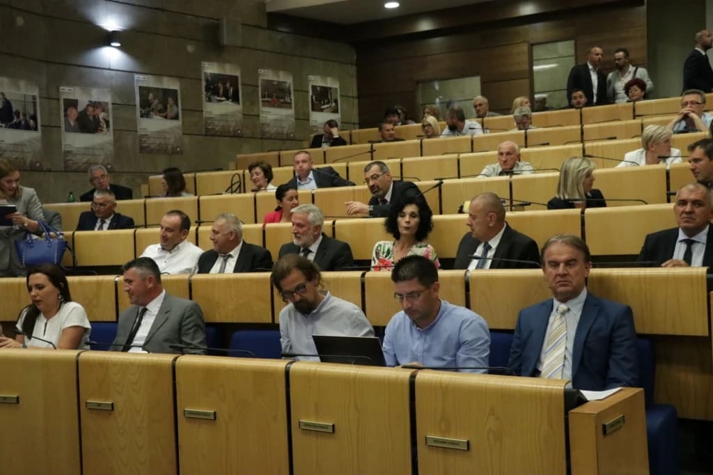 Dom naroda FBiH 