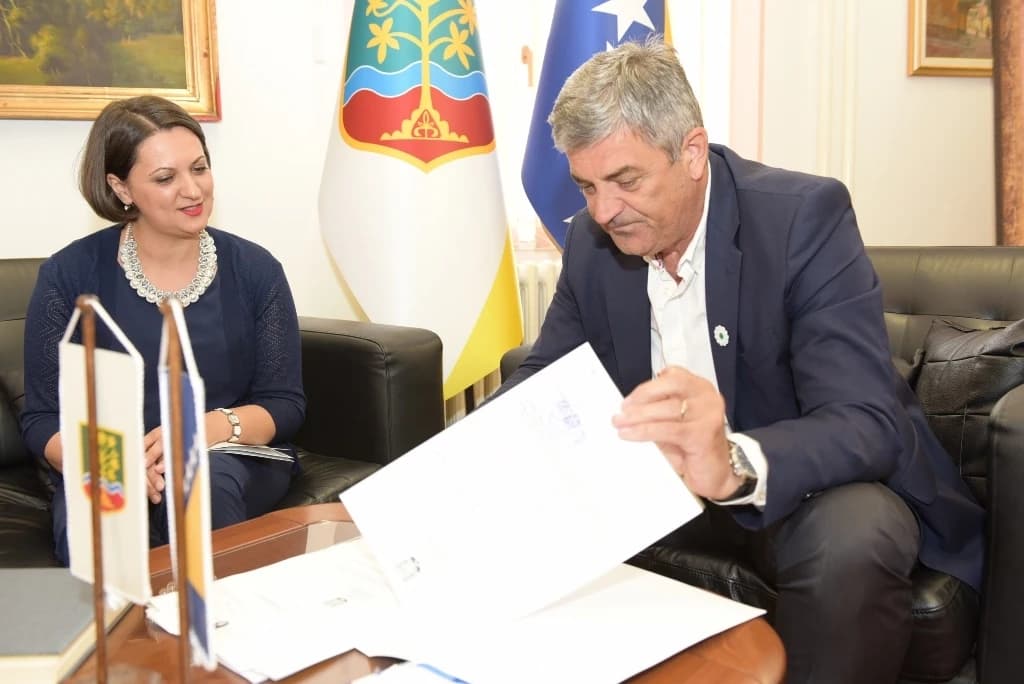 Podrška Ustanovi za obrazovanje odraslih sa 11.500 maraka