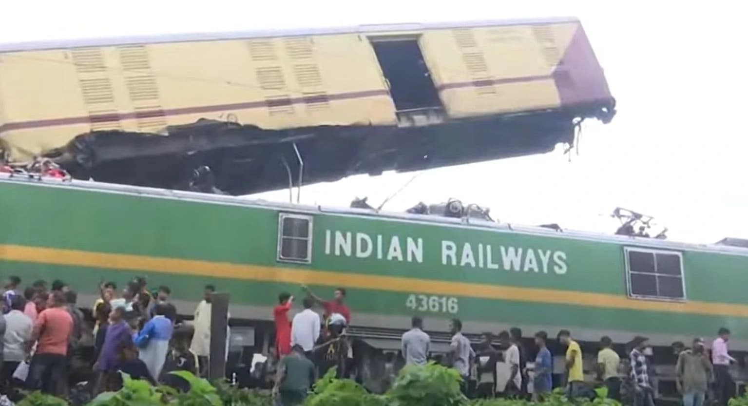 Sudar vozova u Indiji