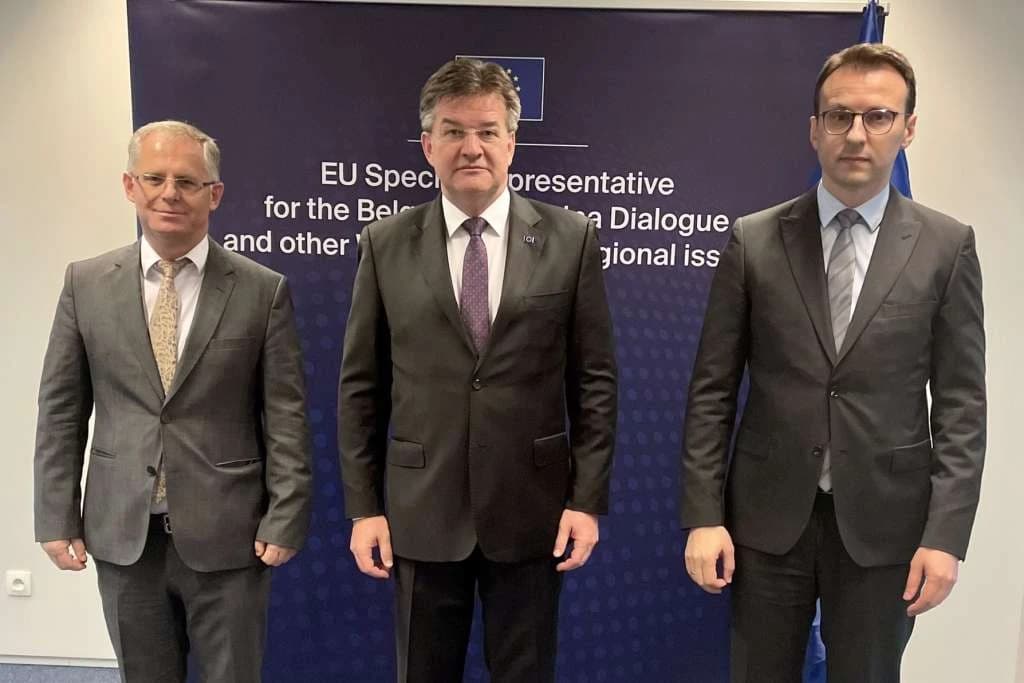 Lajčak i predstavnici Beograda i Prištine