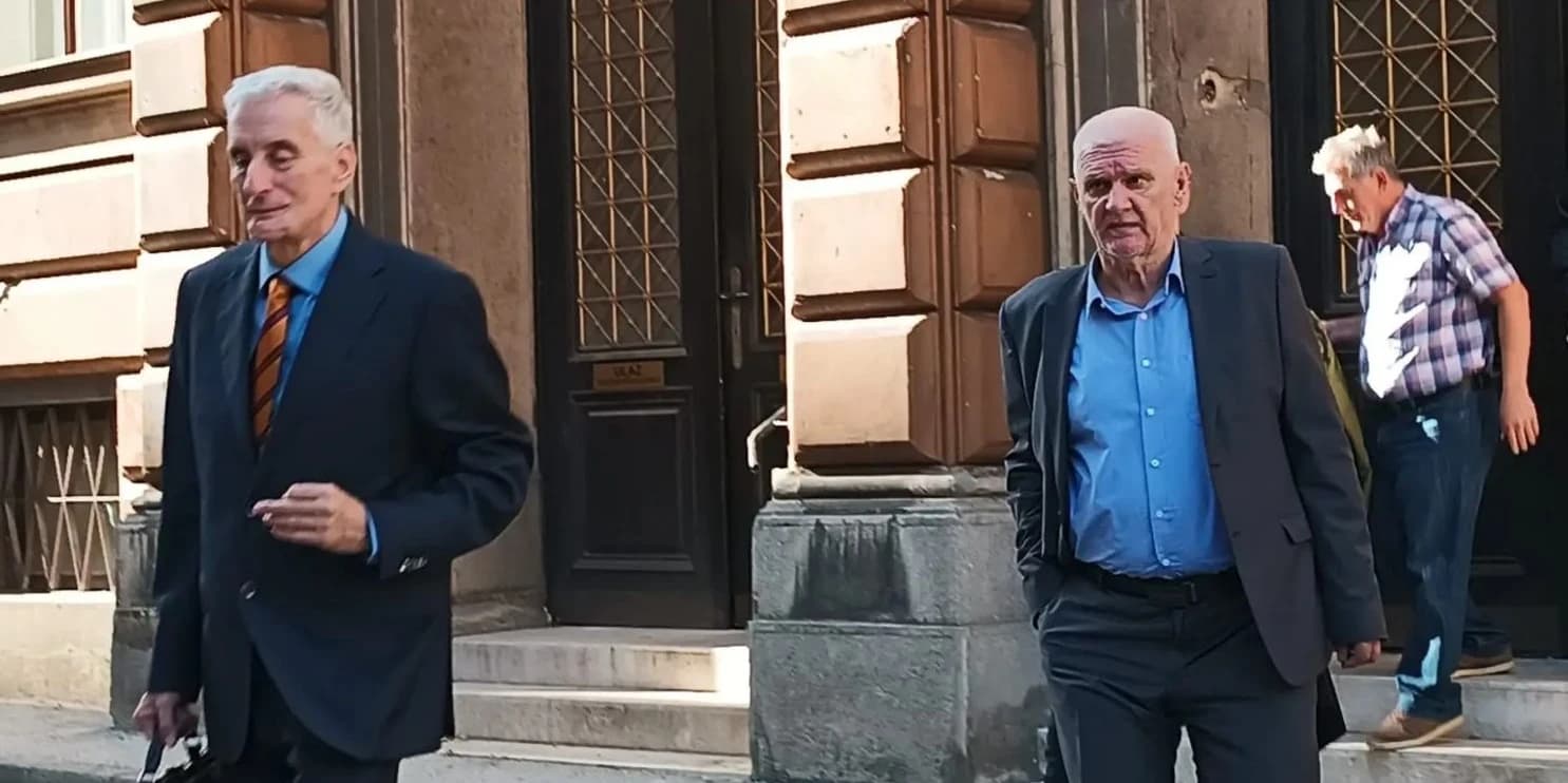 Senaid Memić s braniocem Nerminom Mulalićem