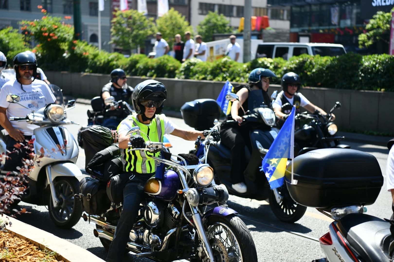 Defile motorista kroz Sarajevo