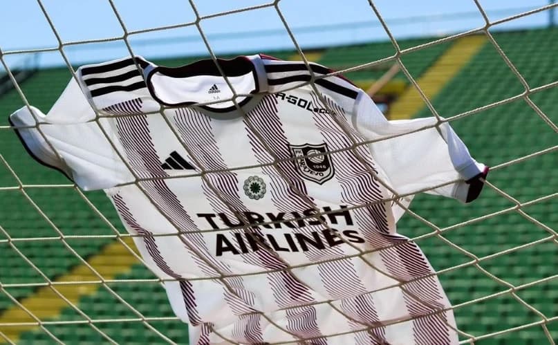 Dres Sarajeva sa Cvijetom Srebrenice