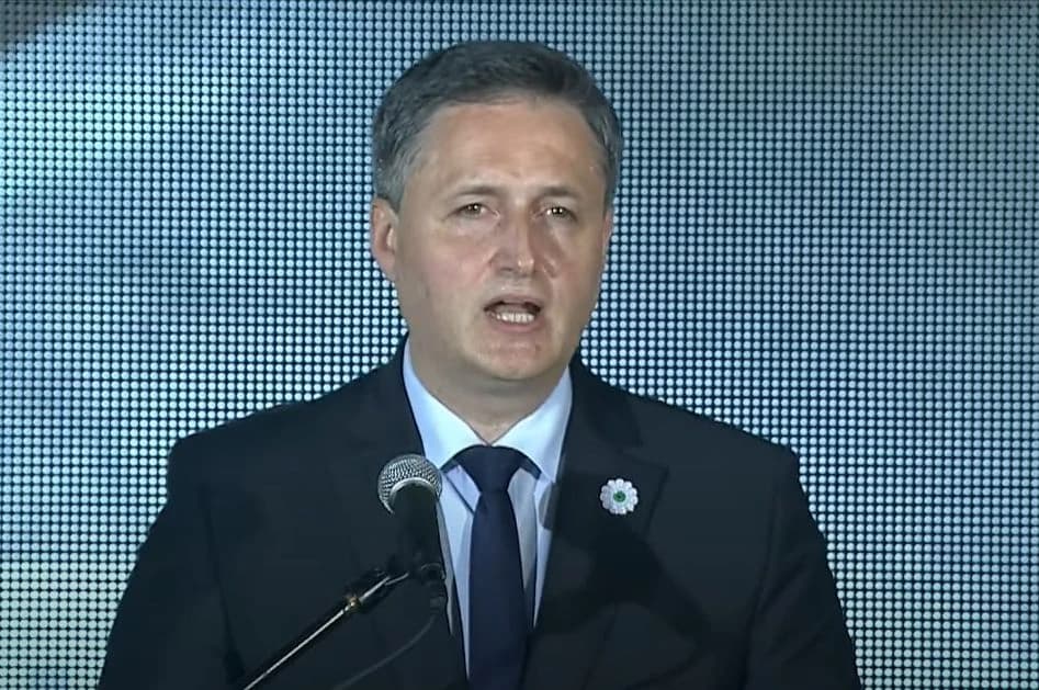 Denis Bećirović