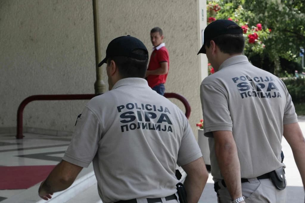 SIPA, policajci 