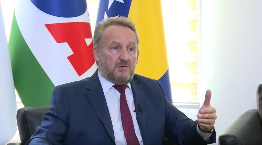 Bakir Izetbegović