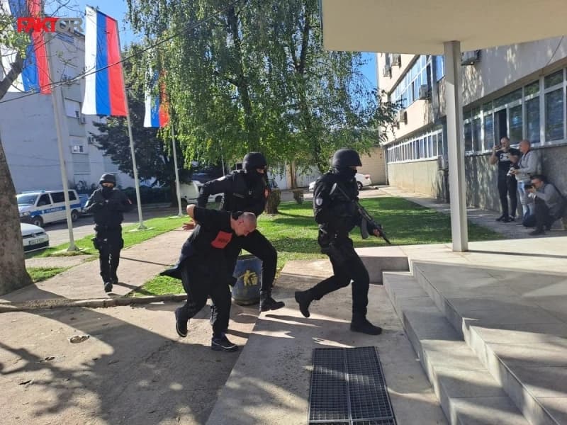 S privođenja u akciji "Omerta"