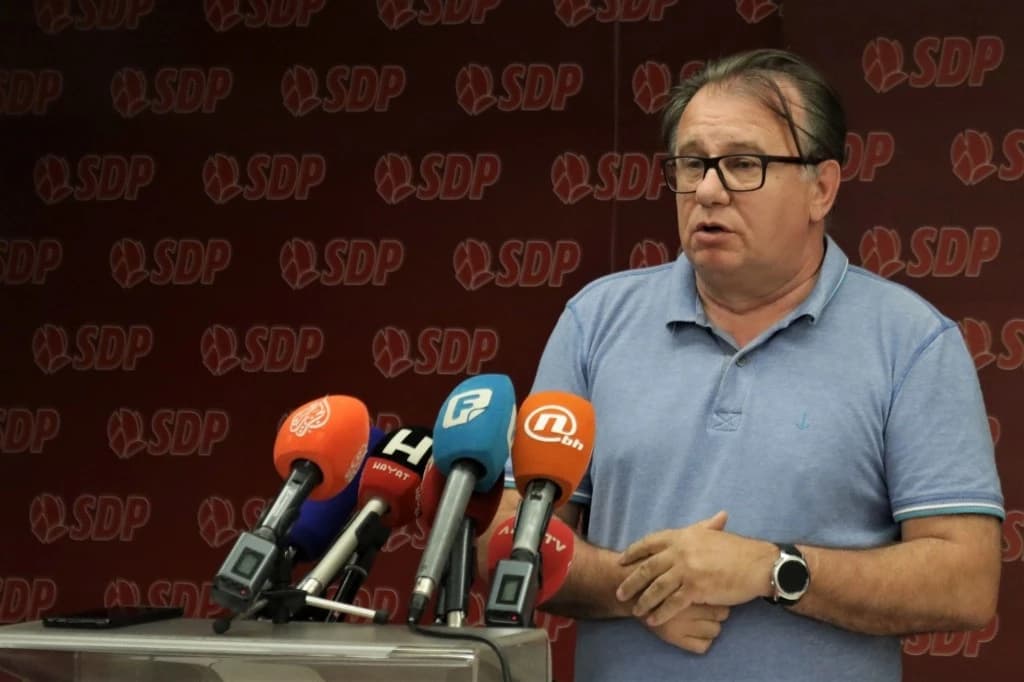 Nikšić: Sporazum SDA, SNSD-a i HDZ-a nije realan