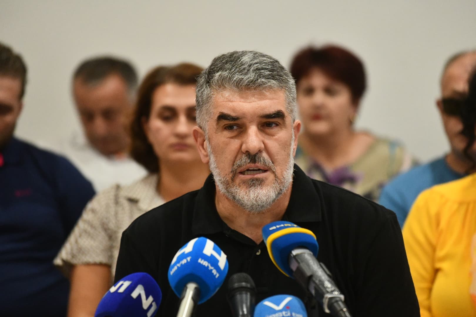 Sindikat BH Telecom, Fikret Alić
